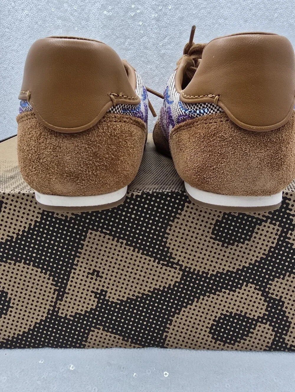 Coach Pastel Crystal Signature Jacquard suede Leather Streamlined Sneaker Sz 5